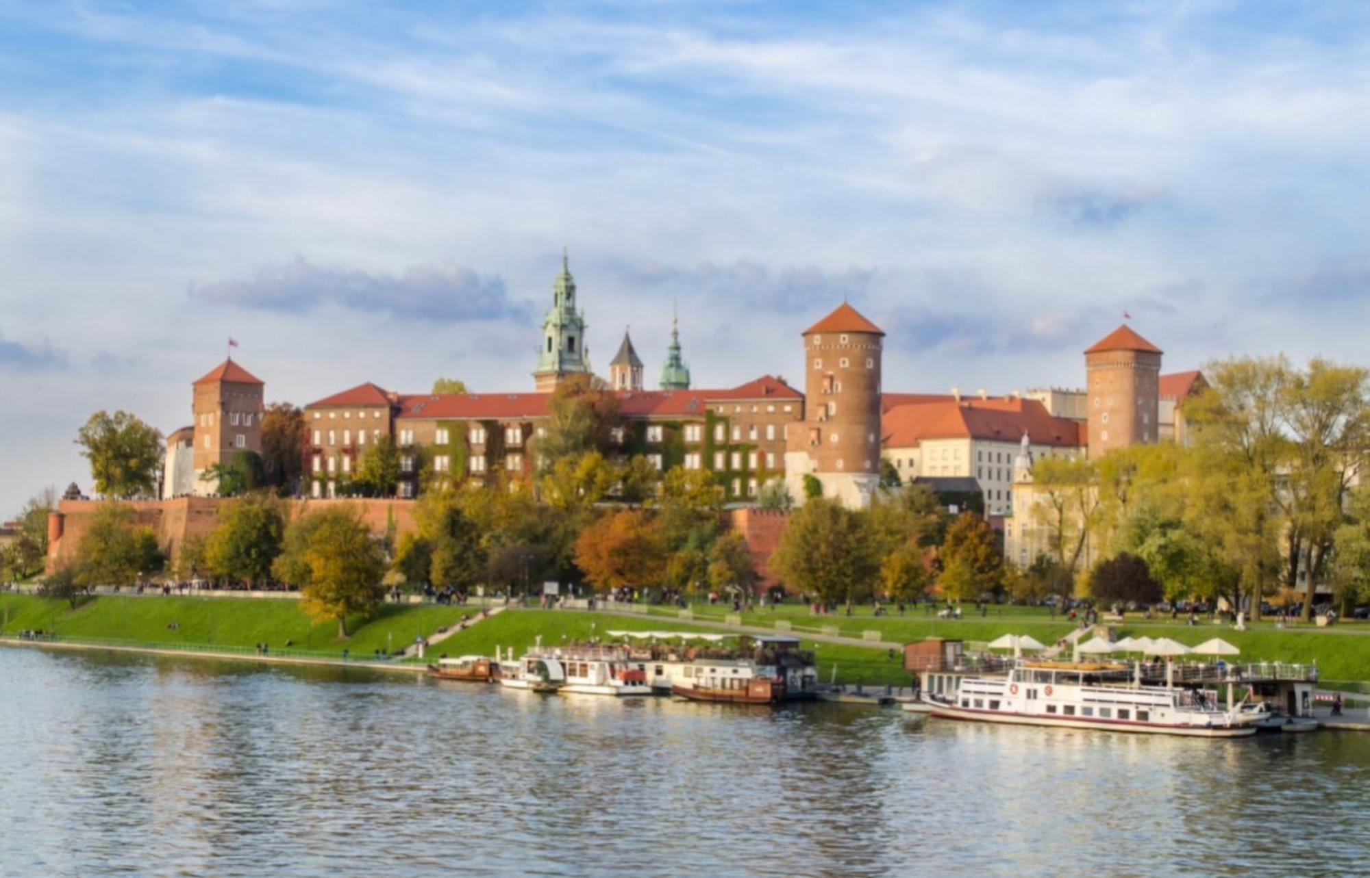 Deluxe Industrial Free Parking, Swimming Pool, Sauna & Gym * Krakow