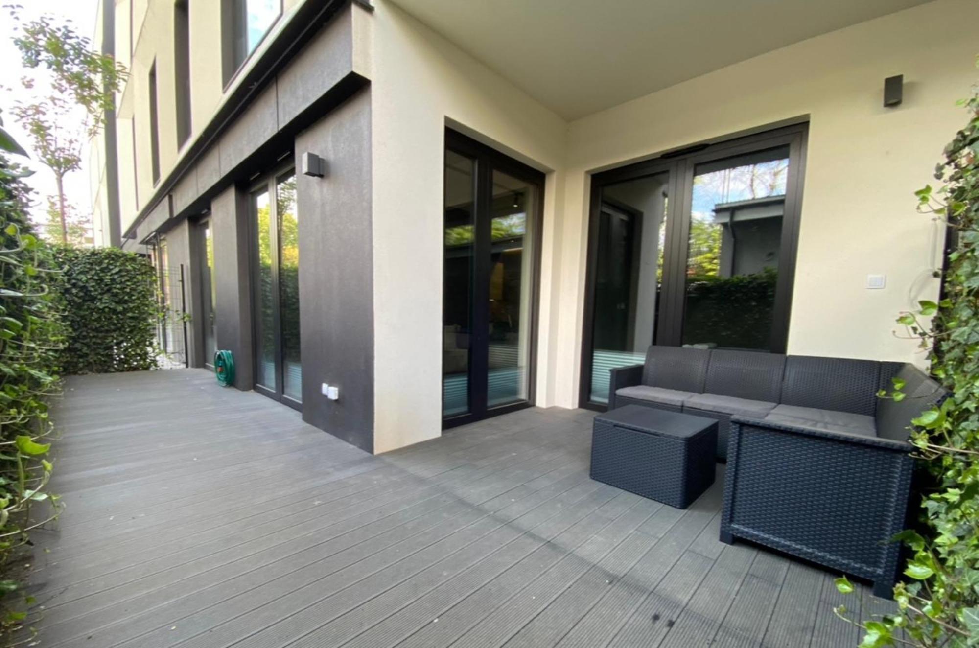 Deluxe Industrial Free Parking, Swimming Pool, Sauna & Gym *